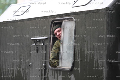 Kaliningrad , Rosja 09.05.2014 Parada na Placu Zwyciestwa...