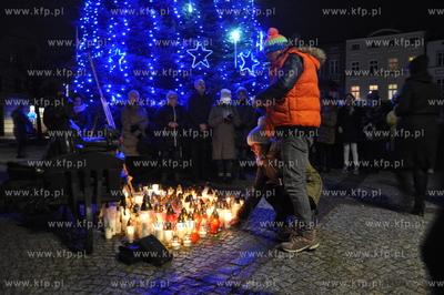 Mieszkańcy Kościerzyny oddali hołd zmarłemu prezydentowi...