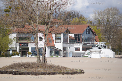 Sobota 25 kwietnia 2020 roku w Sopocie, godziny przedpołudniowe...