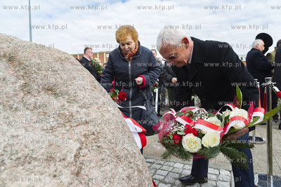 Gdynia. 9. rocznica katastrofy smoleńskiej. Uroczystość...