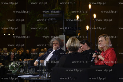 Gdańsk. ECS. Premiera książki  Katarzyny Żelazek...