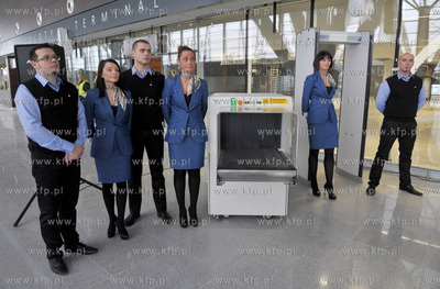 Gdansk, Terminal T2 Portu Lotniczego Gdansk. Podpisanie...
