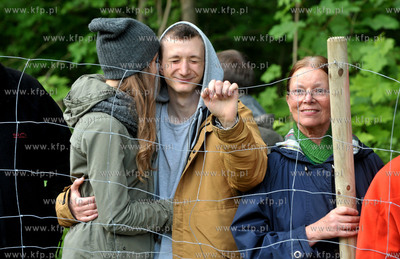 Wyburzanie Mostku Weisera Dawidka na gdanskiej Strzyzy....