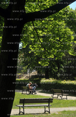 Gdansk Dolny Wrzeszcz. Park Kuzniczki na styku ul....