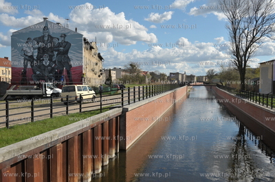 Nowy murales Zolnierze Wykleci autorstwa artystow Rafala...