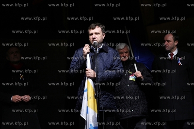 Manifestacja poparcia dla Ukrainy na Placu Solidarnosci...