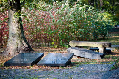 Gdansk. Park obok Politechniki Gdanskiej. Lapidarium...