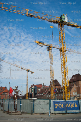 Gdansk. Budowa Teatru Szekspirowskiego.  11.04.2012...
