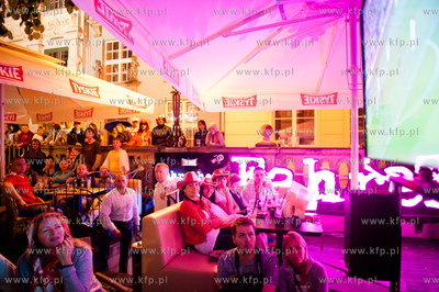 Gdansk. Dlugi Targ. Sympatycy reprezentacji Polski...