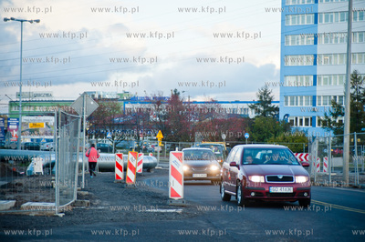 Gdansk. Zmiana w organizacji ruchu na budowie wezla...