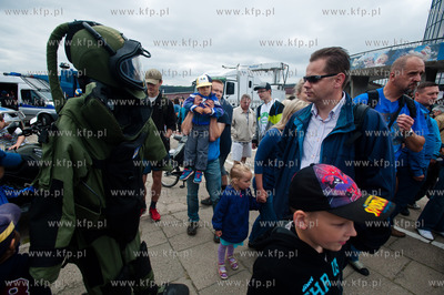 Gdynia. Skwer Kosciuszki. Festyn i pokazy zorganizowany...