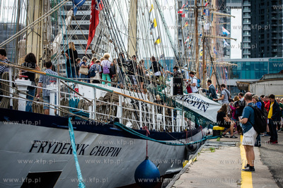 Gdynia. Operacja Zagle Gdyni 2014.
16.08.2014
fot....