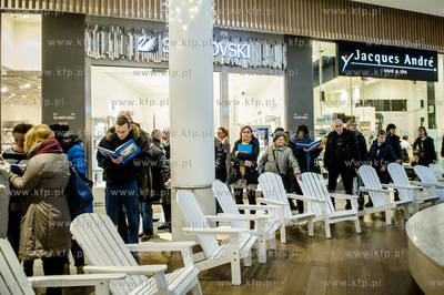 Gdynia. Centrum Handlowe Riviera. Premiera i promocja...