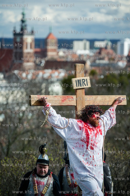 Wielki Piatek. Misterium Meki Panskiej na ulicach Gdanska.
03.04.2015
fot....