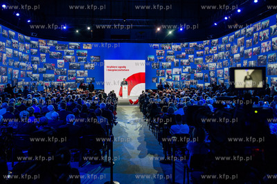 Sopot. Hala 100-lecia. Final Maratonu Poparcia Bronislawa...