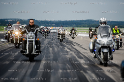 Port lotniczy im. Lecha Wałesy w Gdańsku Rębiechowie....