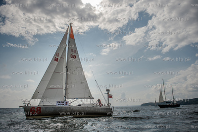 Gdynia. Port Jachtowy. Uroczyste ożegnanie kpt. Joanny...