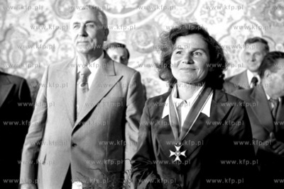 Uroczystośc dekoracji kapitan Krystyny Chojnowskiej-Liskiewicz...