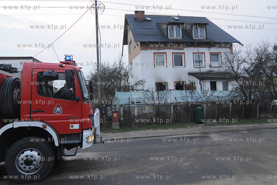 Wybuch butli z gazem w domku jednorodzinnym przy ul....