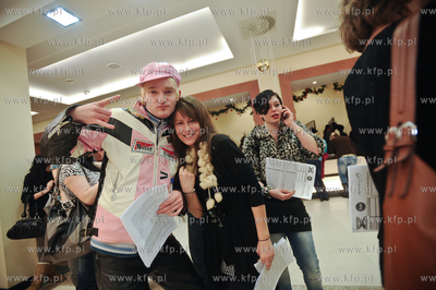 Casting do komercyjnego telewizyjnego programu stacji...