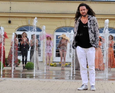 Grand Hotel w Sopocie. Pokaz mody Michala Starosta...