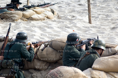Operacja D Day - byla przedmiotem inscenizacji na plazy...