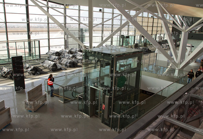 Lotnisko im Lech Walesy w Gdansku - Rebiechowie. Nowo...