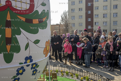 Odsloniecie "Kociewskiej pisanki". Duza, bardzo duza,...