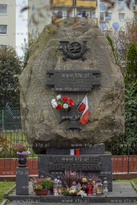 Gdańsk, aleja Jana Pawła II. Pomnik W Hołdzie Bohaterom...