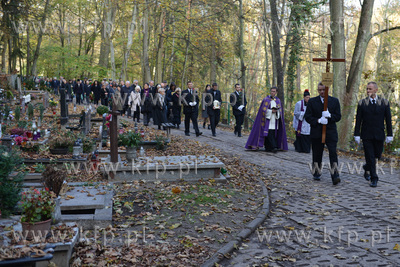 Pogrzeb Tadeusza Jabłońskiego na gdańskim cmentarzu...