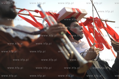 XIII edycja Festiwalu Teatrow Ulicznych FETA. FETA...