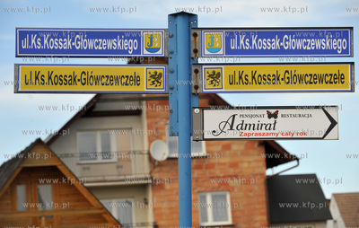 Podwojne, polsko - kaszubkie, nazwy ulic w Jastarni....