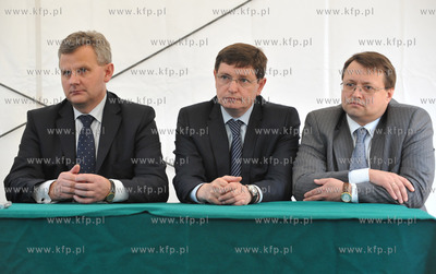 Stocznia Gdansk. Wodowanie jednostki COMBIDOCK IV....