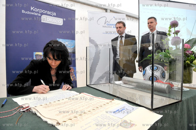 Gdansk. Rebiechowo. Uroczystosc wmurowania kamienia...