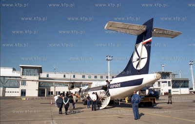 Samolot ATR-72 Polskich Lini Lotniczych LOT na lotnisku...