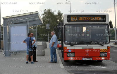 Petla autobusowa na Jasieniu w okolicy przystanku PKM....