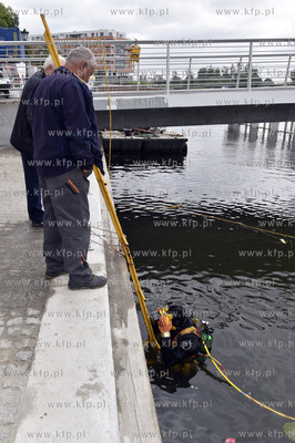 Nowa kładka nad Motławą w Gdańsku kilkanaście...
