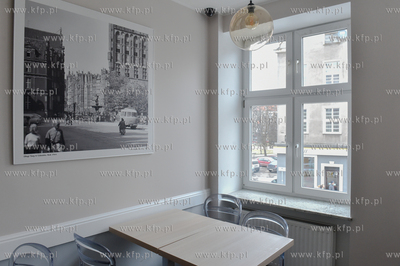 Gdańsk. Bar turystyczny na ul. Szerokiej z nowym wystrojem...
