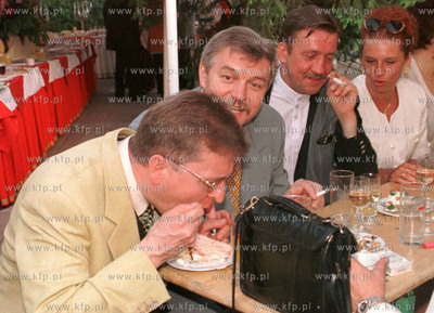 Z apetytem zajada Antoni Szczyt kier. wydz inzynieri...