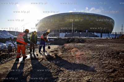 Gdańsk. Początek prac przy budowie  tunelu dla pieszych...