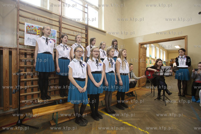 Gdańsk. Szkoła podstawowa nr. 65. Uroczystości z...