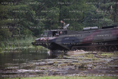 Skutki nawałnicy, która z piątku na sobotę przeszła...