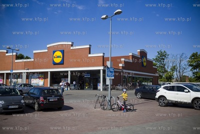 Dyskont spożywczy Lidl przy ul. Grunwaldzkiej w Gdańsku.
09.05.2018
fot....