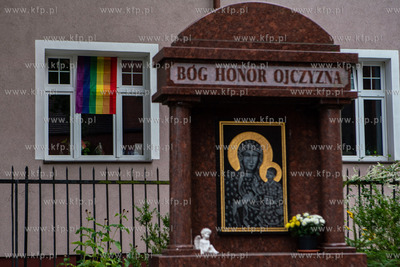 Gdańsk Wrzeszcz, ul. Matejki.  Nz. Tęczowa flaga...