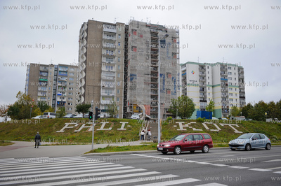 Gdansk. Chelm. Napis PALIKOT ulozony z plytek chodnikowych...