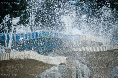 Gdynia. Odnowiona fontana na Skwerze Kosciuszki.
15.07.2013
fot....