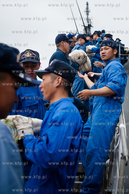 Gdynia. Nabrzeze Pomorskie. Uroczyste powitanie japonskiego...