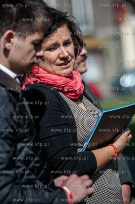 Gdansk. Plac Kobzdeja. Konferencja prasowa komitetu...