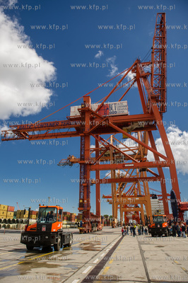 Dzien otwarty Baltyckiego Terminala Kontenerowego w...