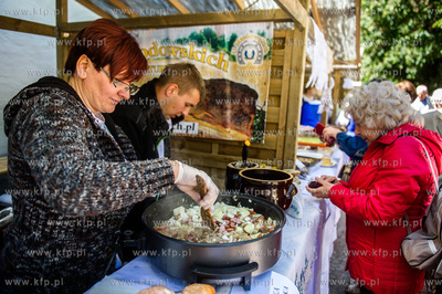 Gdansk. Oliwa. Plac przed Katedra Oliwska.X edycja...